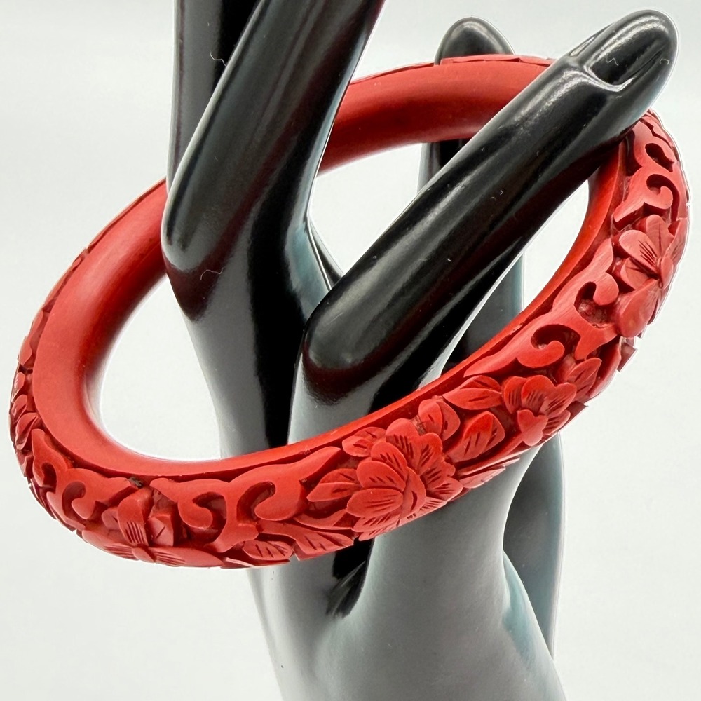 Vintage Chinese Cinnabar Style Red Carved Floral Bangle Bracelet 7.75"